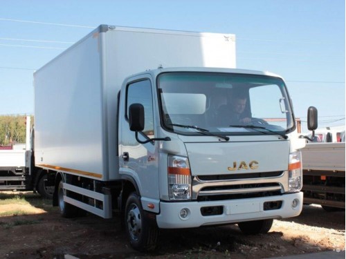 Характеристики тягача JAC N75 3.8 MT LC6T55 (03.2014 - 10.2019): фото, размеры, грузоподъемность, масса, скорость, двигатель, топливо, отзывы