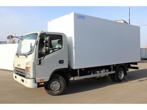 Характеристики тягача JAC N80 3.8 MT Long (12.2018 - н.в.): фото, размеры, грузоподъемность, масса, скорость, двигатель, топливо, отзывы