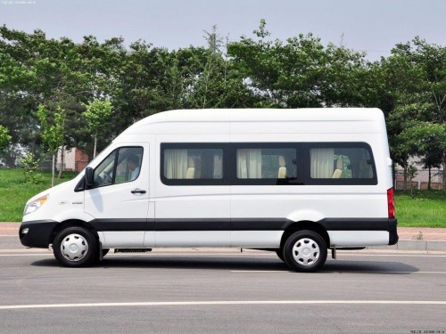 Характеристики автобуса JAC Sunray 2.8 MT (07.2020 - н.в.): фото, места, схема, вместимость, скорость, двигатель, топливо, масса, отзывы