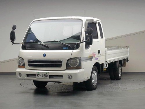 Характеристики грузового автомобиля Kia Bongo 3.0 MT 2x4 Standard Cab (08.2001 - 12.2003): фото, грузоподъемность, масса, скорость, двигатель, топливо, отзывы