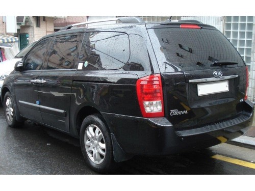 Характеристики автобуса Kia Grand Carnival 3.5 AT GLX (01.2010 - 06.2014): фото, места, схема, вместимость, скорость, двигатель, топливо, масса, отзывы