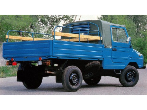 Характеристики бортового грузовика ЛуАЗ ЛуАЗ-1302 1.1 MT ЛуАЗ-13021 (01.1990 - 05.2002): фото, грузоподъемность, масса, скорость, двигатель, топливо, отзывы