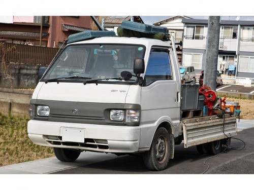 Характеристики бортового грузовика Mazda Bongo 1.8 DX (10.1996 - 05.1999): фото, грузоподъемность, масса, скорость, двигатель, топливо, отзывы