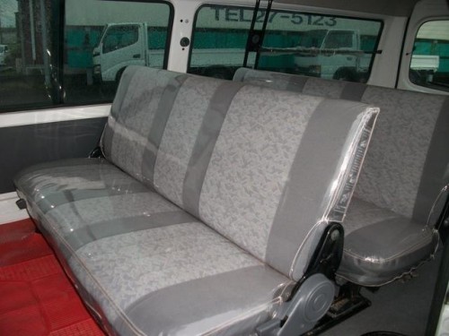 Характеристики минивэна Mazda Bongo Brawny 2.0 DX low floor (10.2008 - 07.2010): фото, места, вместимость, скорость, двигатель, топливо, отзывы