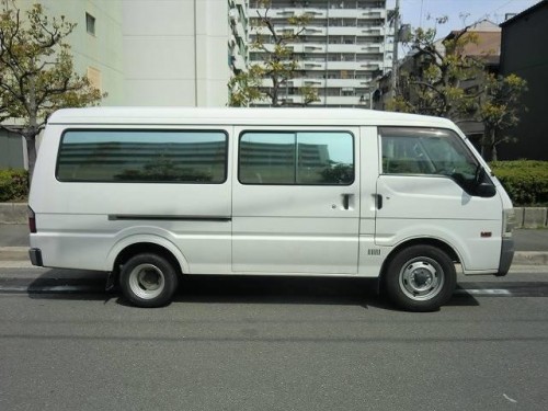 Mazda Bongo Brawny 2.0 CD low floor (08.2007 - 09.2008)