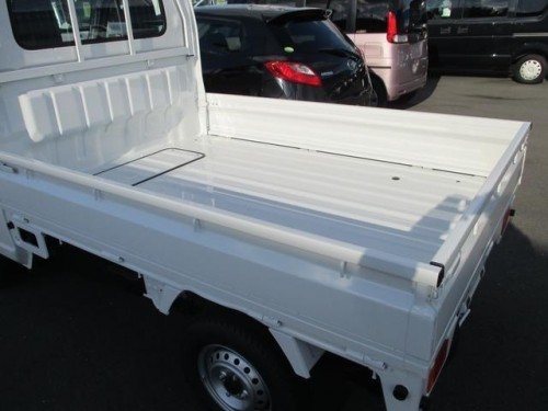 Характеристики грузового автомобиля Mazda Scrum 660 KC Air Conditioner Power Steering 4WD (09.2019 - 07.2021): фото, грузоподъемность, масса, скорость, двигатель, топливо, отзывы