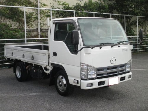 Характеристики грузового автомобиля Mazda Titan 3.0 Double Cab Standard Cabin Standard Body Full Wide Low 2t Standard (06.2011 - 10.2014): фото, грузоподъемность, масса, скорость, двигатель, топливо, отзывы