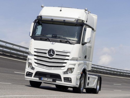 Характеристики седельного тягача Mercedes-Benz Actros 4x2 7.7 Powershift-8 4x2 Actros 1824 LSnRL Air 3700 (07.2011 - н.в.): фото, размеры, грузоподъемность, масса, скорость, двигатель, топливо, отзывы