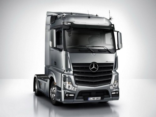 Характеристики седельного тягача Mercedes-Benz Actros 4x2 7.7 Powershift-8 4x2 Actros 1824 LSnRL Air 3700 (07.2011 - н.в.): фото, размеры, грузоподъемность, масса, скорость, двигатель, топливо, отзывы