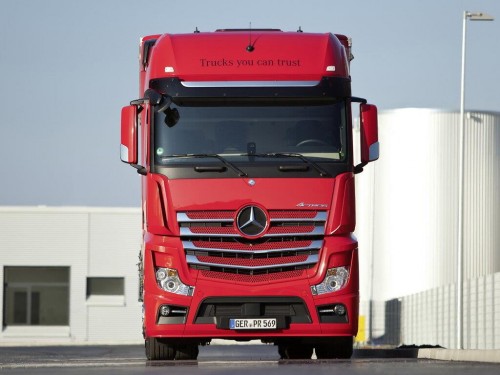 Характеристики седельного тягача Mercedes-Benz Actros 4x2 7.7 Powershift-12 4x2 Actros 1832 LS Air 3550 (07.2011 - н.в.): фото, размеры, грузоподъемность, масса, скорость, двигатель, топливо, отзывы