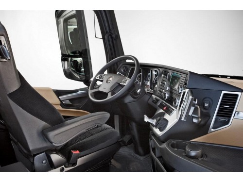 Характеристики седельного тягача Mercedes-Benz Actros 6x2 10.7 Powershift-12 6x2 Actros 2533 LS Air 3250 (07.2011 - н.в.): фото, размеры, грузоподъемность, масса, скорость, двигатель, топливо, отзывы