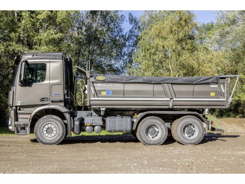 Характеристики бортового грузовика Mercedes-Benz Arocs 6x4 10.7 MT 6x4 Arocs 2633 LK Air 3300 (01.2013 - н.в.): фото, грузоподъемность, масса, скорость, двигатель, топливо, отзывы