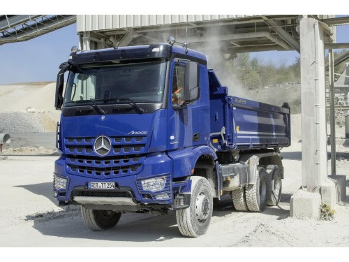 Характеристики бортового грузовика Mercedes-Benz Arocs 6x6 10.7 MT 6x6 Arocs 3333 AK Leaf 4500 (01.2013 - н.в.): фото, грузоподъемность, масса, скорость, двигатель, топливо, отзывы