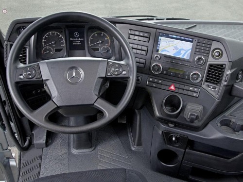 Характеристики тягача Mercedes-Benz Arocs 8x2 10.7 Powershift-12 8x2/4 Arocs 3253 L ENA Air 4250 (01.2013 - н.в.): фото, размеры, грузоподъемность, масса, скорость, двигатель, топливо, отзывы