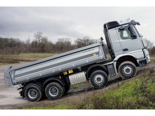 Характеристики бортового грузовика Mercedes-Benz Arocs 8x4 10.7 MT 8x4 Arocs 3236 LK Air 3600 (01.2013 - н.в.): фото, грузоподъемность, масса, скорость, двигатель, топливо, отзывы