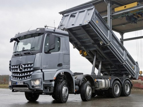 Характеристики бортового грузовика Mercedes-Benz Arocs 8x4 10.7 MT 8x4/4 Arocs 4136 K Leaf 5150 (01.2013 - н.в.): фото, грузоподъемность, масса, скорость, двигатель, топливо, отзывы