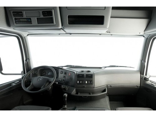 Характеристики тягача Mercedes-Benz Atego 5.1 PowerShift-6 4x4 Atego 1323 A 3560 13.5t. (06.2013 - н.в.): фото, размеры, грузоподъемность, масса, скорость, двигатель, топливо, отзывы