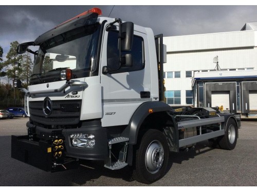 Характеристики седельного тягача Mercedes-Benz Atego 7.7 PowerShift-9 4x2 Atego 1330 LS 3560 13.5t. (06.2013 - н.в.): фото, размеры, грузоподъемность, масса, скорость, двигатель, топливо, отзывы