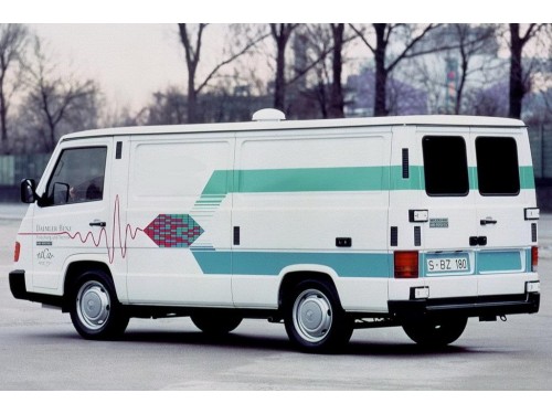 Характеристики цельнометаллического фургона Mercedes-Benz MB100 2.4D MT L1H1 (06.1991 - 02.1996): фото, размеры, грузоподъемность, масса, скорость, двигатель, топливо, отзывы