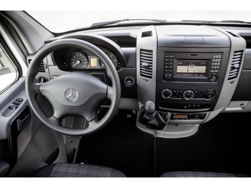 Характеристики грузового автомобиля Mercedes-Benz Sprinter 310 CDI RWD MT L3 3.5т. (03.2013 - 01.2018): фото, грузоподъемность, масса, скорость, двигатель, топливо, отзывы