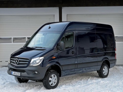 Характеристики грузового фургона Mercedes-Benz Sprinter 210 BlueTEC RWD MT L1H1 3т. (03.2013 - 01.2018): фото, размеры, грузоподъемность, масса, скорость, двигатель, топливо, отзывы