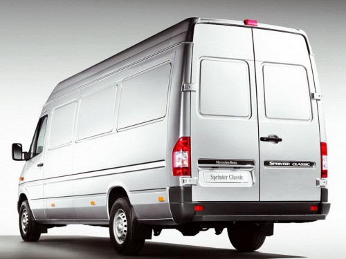 Характеристики грузового фургона Mercedes-Benz Sprinter Classic 311 CDI RWD MT L1 3.5т. (07.2013 - 07.2018): фото, размеры, грузоподъемность, масса, скорость, двигатель, топливо, отзывы