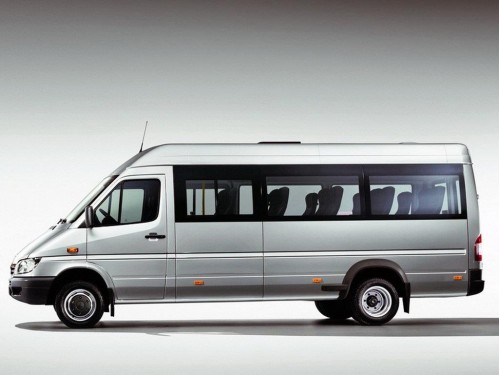 Характеристики грузового фургона Mercedes-Benz Sprinter Classic 411 CDI RWD MT L2 Crew Bus 4.6т. (17+5+1) (07.2013 - 07.2018): фото, размеры, грузоподъемность, масса, скорость, двигатель, топливо, отзывы