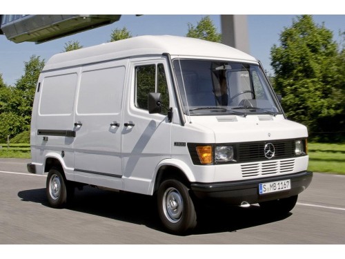 Характеристики грузового фургона Mercedes-Benz T1 207 D MT L1H1 2.55т. (08.1977 - 10.1985): фото, размеры, грузоподъемность, масса, скорость, двигатель, топливо, отзывы