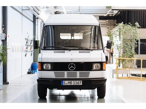 Характеристики грузового фургона Mercedes-Benz T1 210 MT L3H1 2.8т. (05.1989 - 06.1995): фото, размеры, грузоподъемность, масса, скорость, двигатель, топливо, отзывы