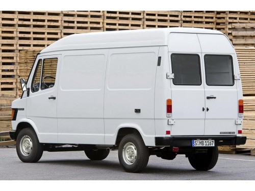 Характеристики грузового фургона Mercedes-Benz T1 210 MT L3H1 2.8т. (05.1989 - 06.1995): фото, размеры, грузоподъемность, масса, скорость, двигатель, топливо, отзывы