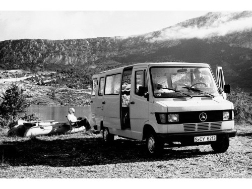 Характеристики автобуса Mercedes-Benz T1 207 D AT L1H1 (08.1977 - 10.1985): фото, места, схема, вместимость, скорость, двигатель, топливо, масса, отзывы