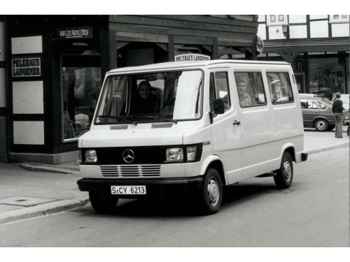 Характеристики автобуса Mercedes-Benz T1 207 D AT L1H1 (08.1977 - 10.1985): фото, места, схема, вместимость, скорость, двигатель, топливо, масса, отзывы