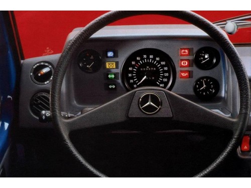 Характеристики автобуса Mercedes-Benz T1 207 D AT L1H1 (08.1977 - 10.1985): фото, места, схема, вместимость, скорость, двигатель, топливо, масса, отзывы