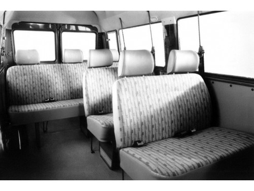 Характеристики автобуса Mercedes-Benz T1 207 D AT L1H2 (08.1977 - 10.1985): фото, места, схема, вместимость, скорость, двигатель, топливо, масса, отзывы