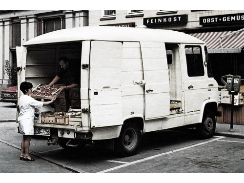 Характеристики грузового фургона Mercedes-Benz T2 2.0 MT L 406 DA L1H1 3.5t (03.1967 - 12.1967): фото, размеры, грузоподъемность, масса, скорость, двигатель, топливо, отзывы