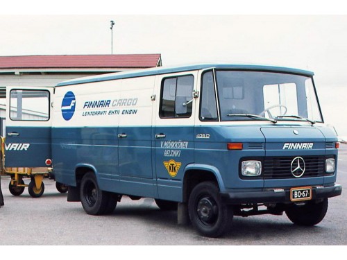 Характеристики грузового фургона Mercedes-Benz T2 2.2 MT L 406 DA L1H1 3.5t (01.1968 - 01.1974): фото, размеры, грузоподъемность, масса, скорость, двигатель, топливо, отзывы