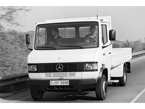 Характеристики бортового грузовика Mercedes-Benz T2 2.4 MT 507D L1 4.6t (06.1986 - 01.1989): фото, грузоподъемность, масса, скорость, двигатель, топливо, отзывы