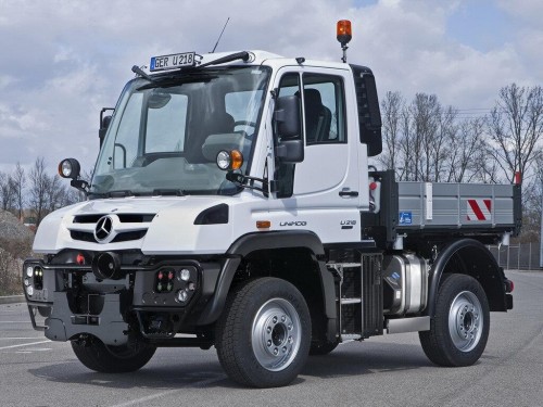 Характеристики бортового грузовика Mercedes-Benz Unimog 5.1 SAT U218 (05.2013 - н.в.): фото, грузоподъемность, масса, скорость, двигатель, топливо, отзывы