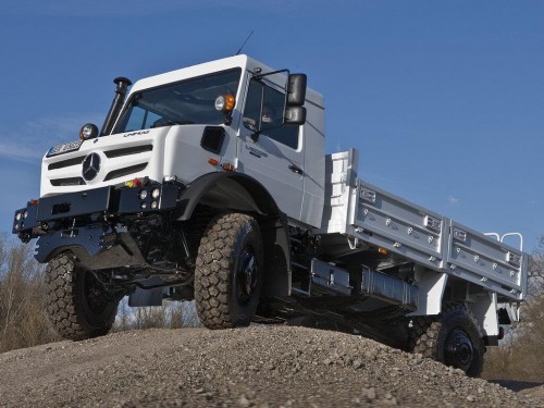 Характеристики бортового грузовика Mercedes-Benz Unimog 7.7 SAT U5030 (05.2013 - н.в.): фото, грузоподъемность, масса, скорость, двигатель, топливо, отзывы