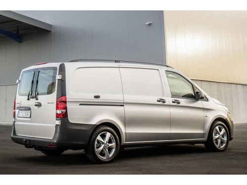 Характеристики грузового фургона Mercedes-Benz Vito 109 CDI MT L1 (12.2014 - 07.2020): фото, размеры, грузоподъемность, масса, скорость, двигатель, топливо, отзывы