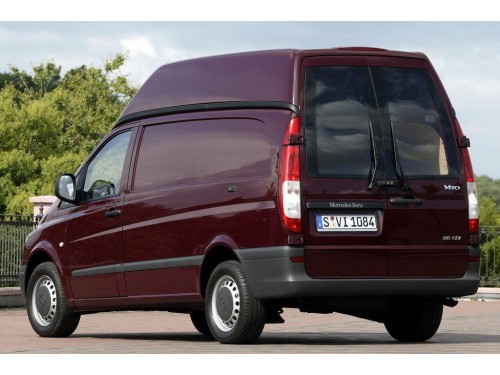 Характеристики грузового фургона Mercedes-Benz Vito 115 CDI MT L1H1 Mixto (08.2003 - 02.2010): фото, размеры, грузоподъемность, масса, скорость, двигатель, топливо, отзывы