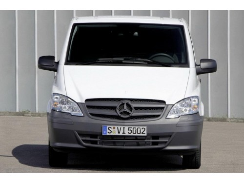 Характеристики грузового фургона Mercedes-Benz Vito 113 CDI AT L1H1 Mixto (03.2010 - 10.2014): фото, размеры, грузоподъемность, масса, скорость, двигатель, топливо, отзывы