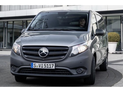 Характеристики цельнометаллического фургона Mercedes-Benz Vito 109 CDI MT L1 Mixto (07.2020 - 09.2020): фото, размеры, грузоподъемность, масса, скорость, двигатель, топливо, отзывы