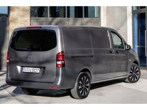 Характеристики цельнометаллического фургона Mercedes-Benz Vito 109 CDI MT L1 Mixto (07.2020 - 09.2020): фото, размеры, грузоподъемность, масса, скорость, двигатель, топливо, отзывы