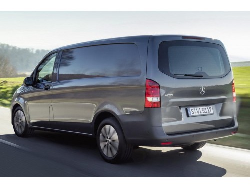 Характеристики цельнометаллического фургона Mercedes-Benz Vito 109 CDI MT L1 Mixto (07.2020 - 09.2020): фото, размеры, грузоподъемность, масса, скорость, двигатель, топливо, отзывы