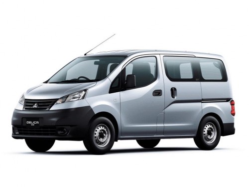 Характеристики минивэна Mitsubishi Delica Van 1.6 DX (10.2011 - 10.2014): фото, места, вместимость, скорость, двигатель, топливо, отзывы