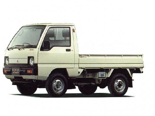 Характеристики грузового автомобиля Mitsubishi Minicab 660 GL (03.1990 - 12.1990): фото, грузоподъемность, масса, скорость, двигатель, топливо, отзывы