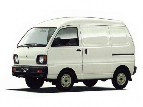 Характеристики цельнометаллического фургона Mitsubishi Minicab 660 2-seater (clear windows) (01.1991 - 12.1993): фото, размеры, грузоподъемность, масса, скорость, двигатель, топливо, отзывы