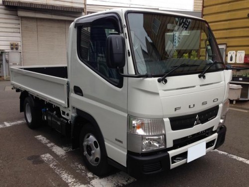 Характеристики грузового автомобиля Mitsubishi Fuso Canter 3.0 Double Cab Standard Cab Standard Roof Long Body Full Low Floor 2t Standard (08.2018 - 10.2020): фото, грузоподъемность, масса, скорость, двигатель, топливо, отзывы