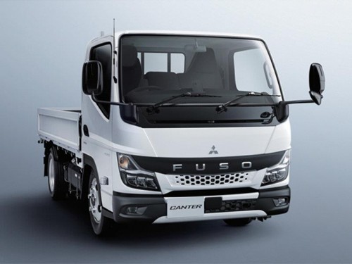 Характеристики бортового грузовика Mitsubishi Fuso Canter 3.0 Single Cab Standard Cab High Roof Long Body Full Low Floor 2t Custom (11.2020 - н.в.): фото, грузоподъемность, масса, скорость, двигатель, топливо, отзывы